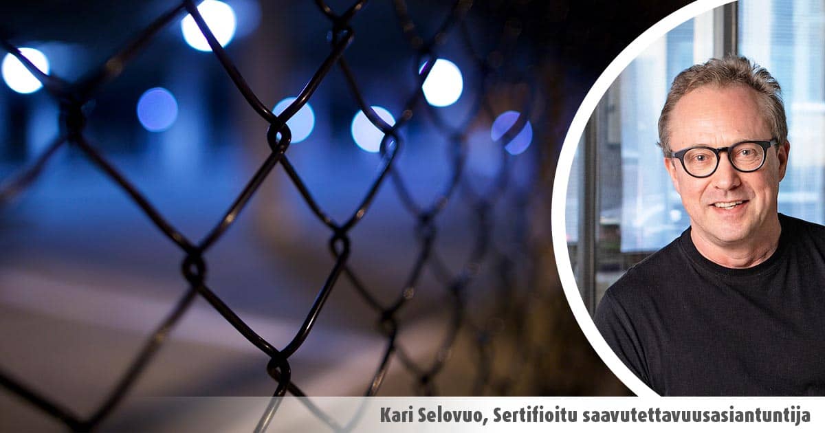 Saavutettavuusasiantuntija Kari selovuo kuvan tautalla verkkoaitaa kuvastamassa esteellisyyttä.